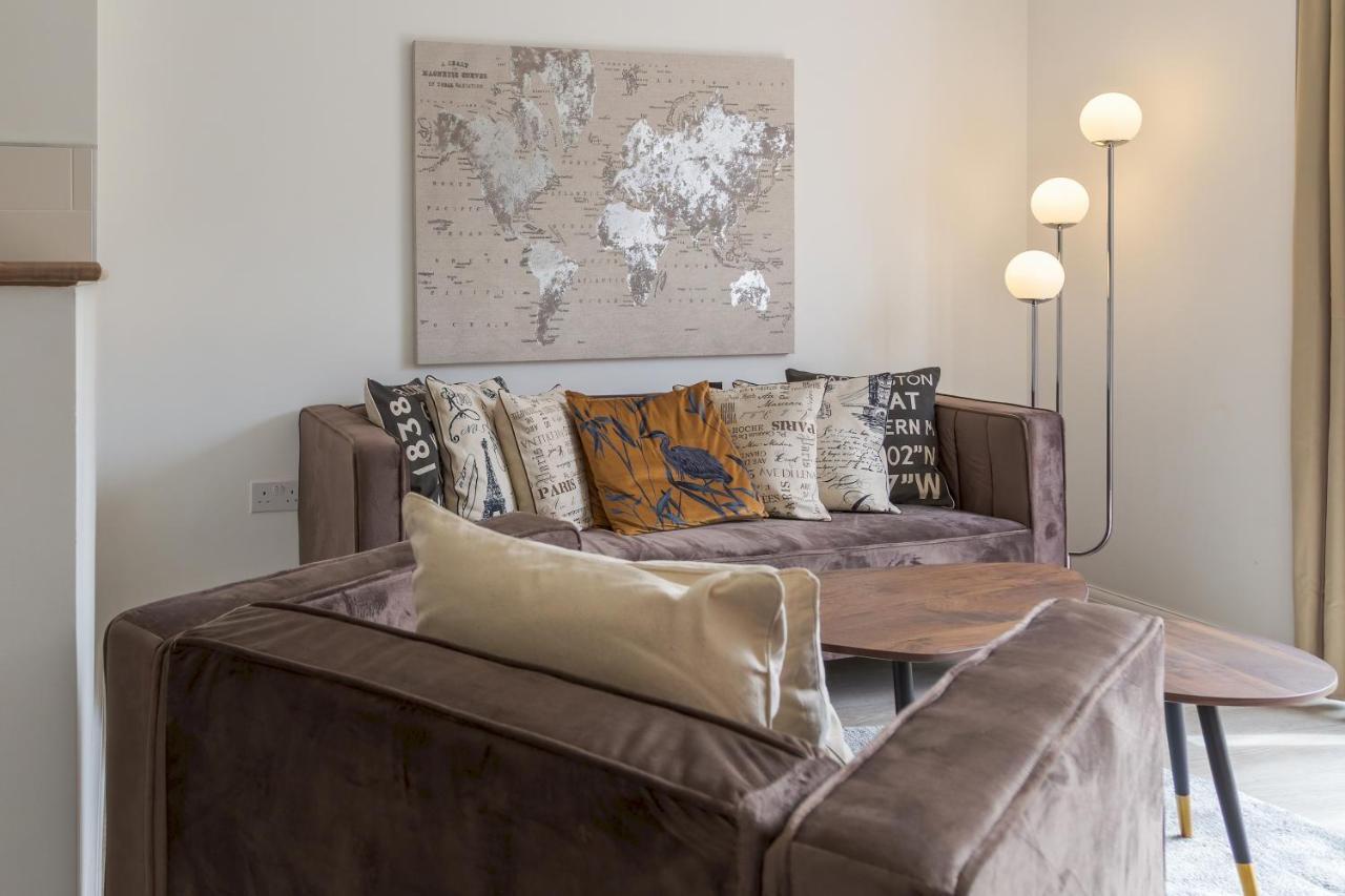 Pass The Keys Cheerful 4 Bed Central Townhouse Garden & Parking Villa Birmingham Exteriör bild