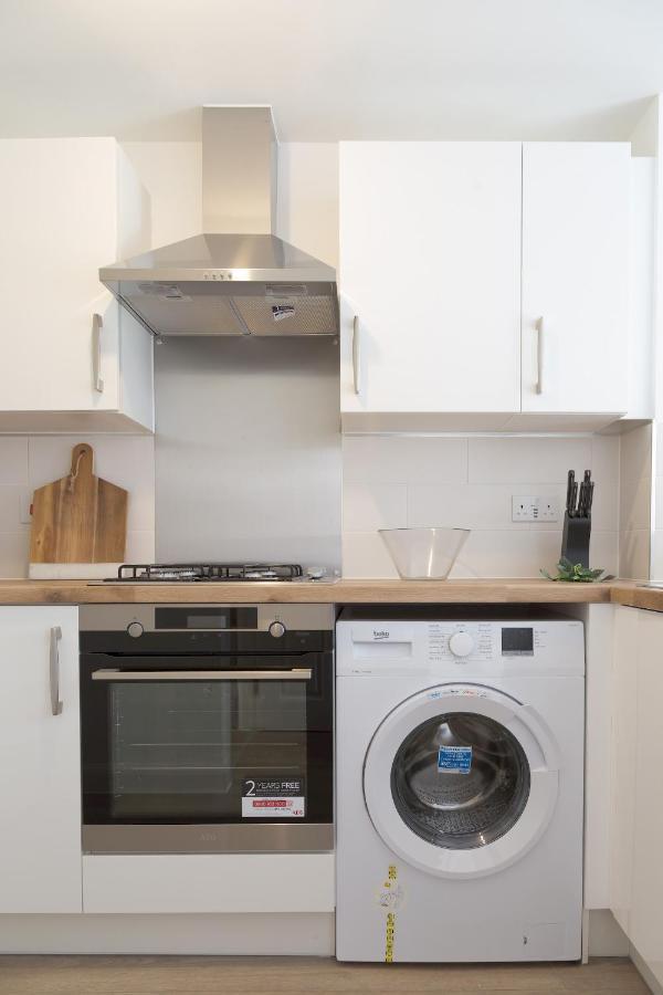 Pass The Keys Cheerful 4 Bed Central Townhouse Garden & Parking Villa Birmingham Exteriör bild